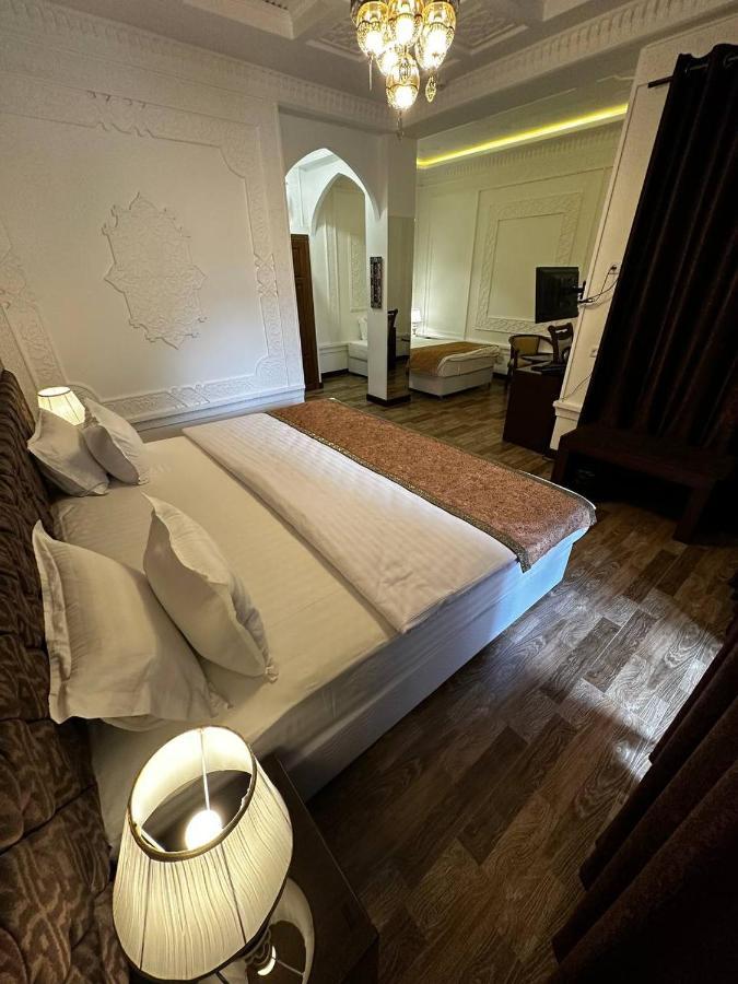Shahristan Plaza Hotel Bukhara Bagian luar foto